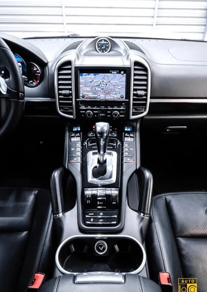 Porsche Cayenne cena 77777 przebieg: 234000, rok produkcji 2010 z Sośnicowice małe 529